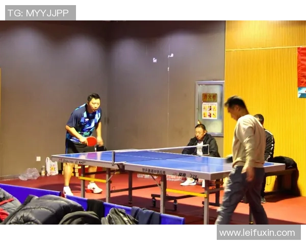 杭州羽毛球队勇攀高峰的奋斗历程与锦标赛精彩瞬间回顾 杭州羽毛球队勇攀高峰的奋斗历程与锦标赛精彩瞬间回顾