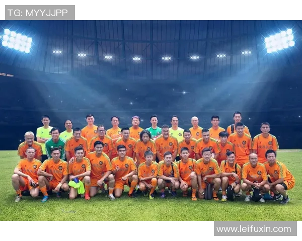 足球明星依然低调生活使用碎屏手机展现真实一面 足球明星依然低调生活使用碎屏手机展现真实一面